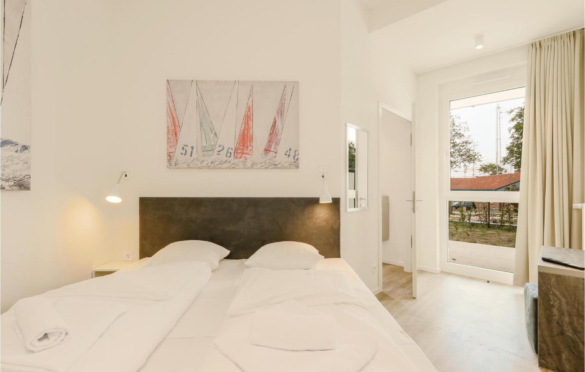 2 Bedroom Cozy Apartment In Luebeck Travemuende Dış mekan fotoğraf